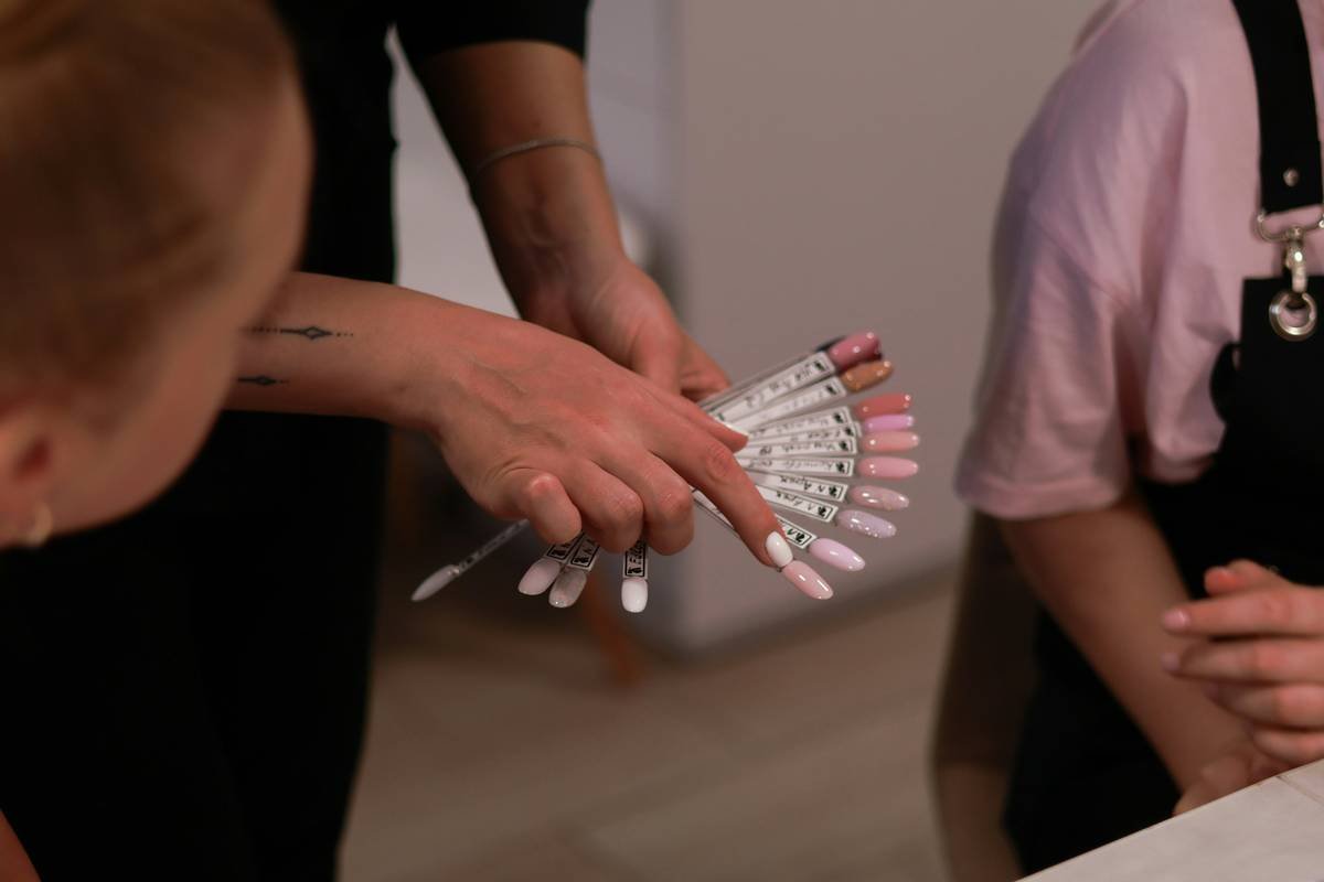 Side-by-side comparison of metal vs. foam nail form files showing wear patterns and edge precision
